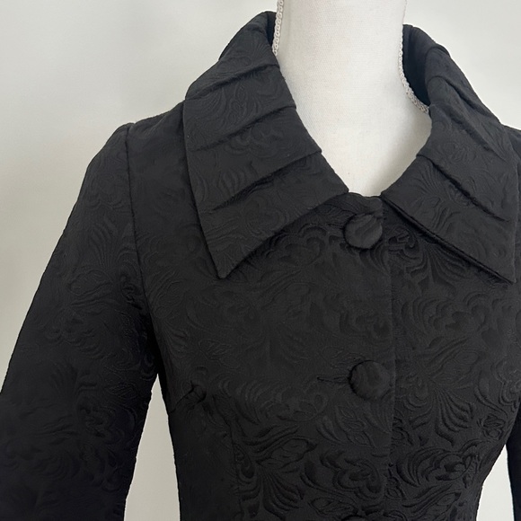 Francesca's Collections Elegant Black Patterned Blazer - Picture 2 of 3